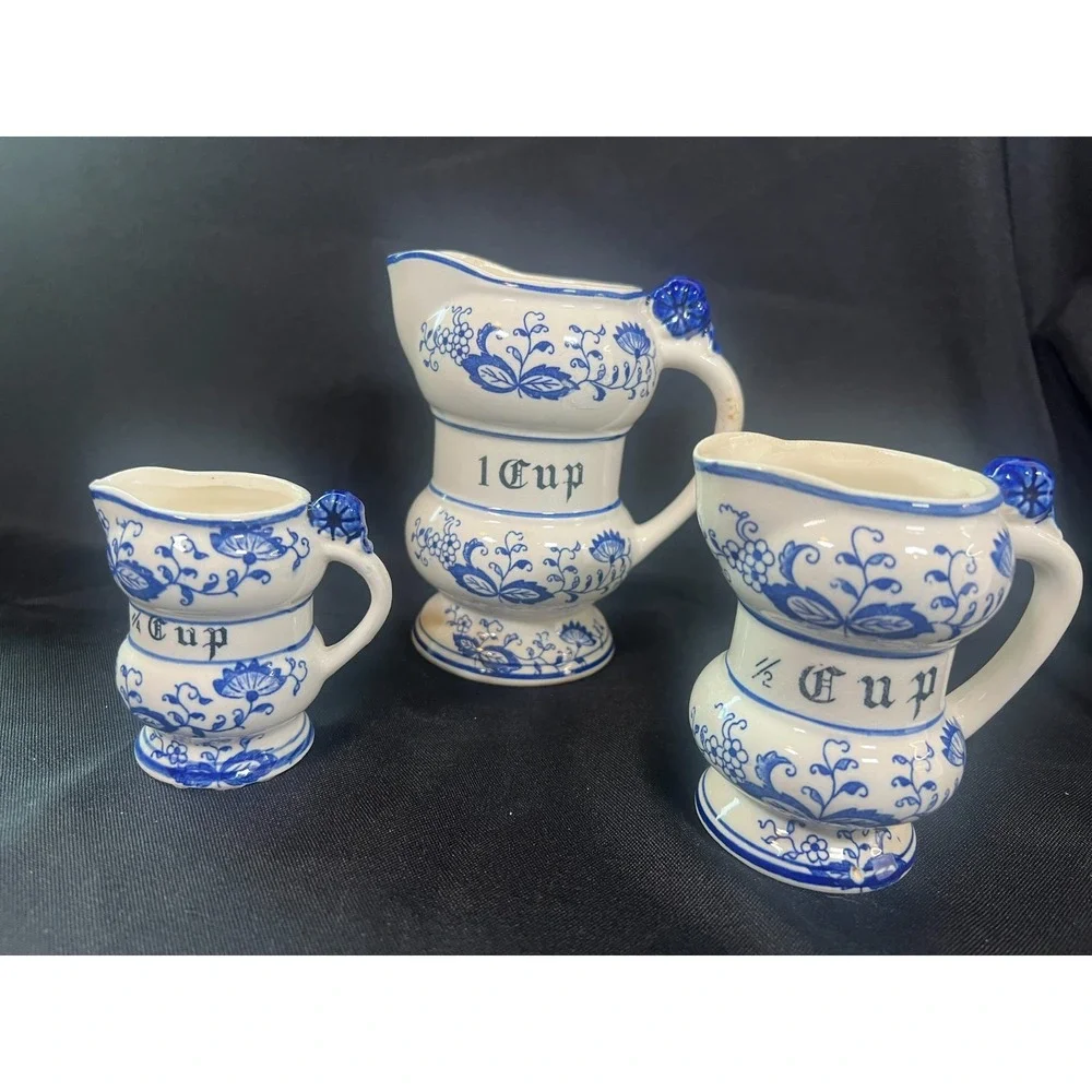 Vintage Blue Onion Arnart Ceramic Liquid Measuring Cups Set Floral Euro Kitchen‎